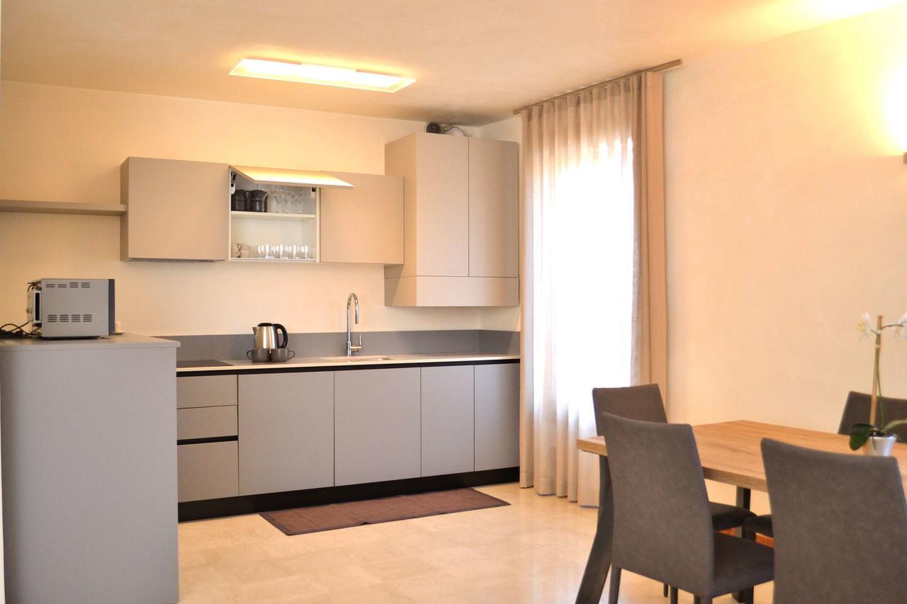 Portico Oscuro Deluxe Apartment - Centro Citta Treviso Eksteriør billede