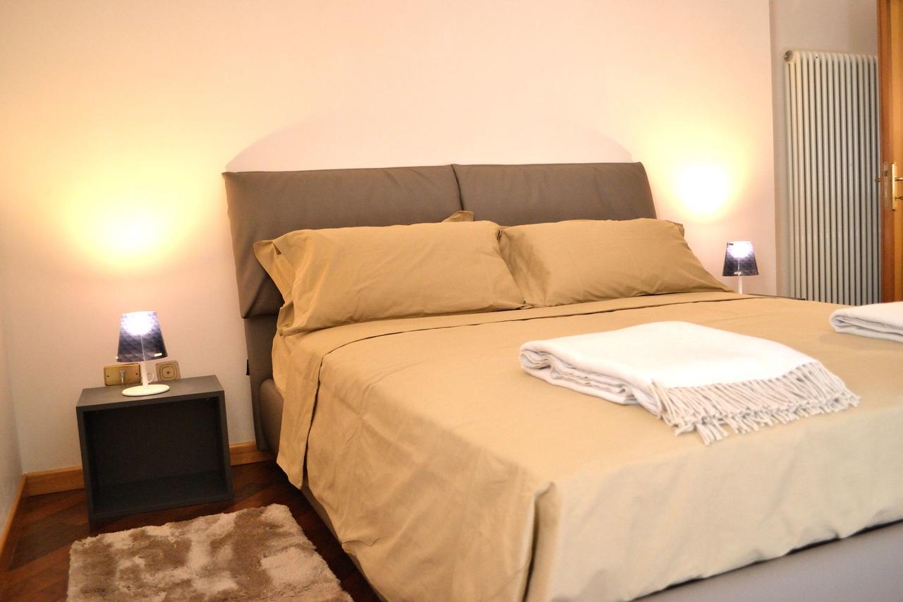Portico Oscuro Deluxe Apartment - Centro Citta Treviso Eksteriør billede