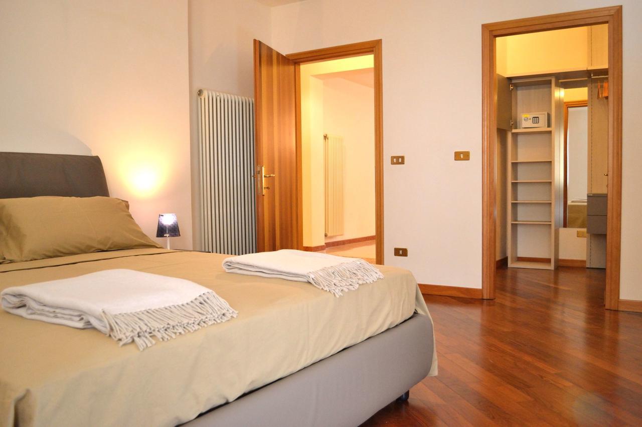 Portico Oscuro Deluxe Apartment - Centro Citta Treviso Eksteriør billede